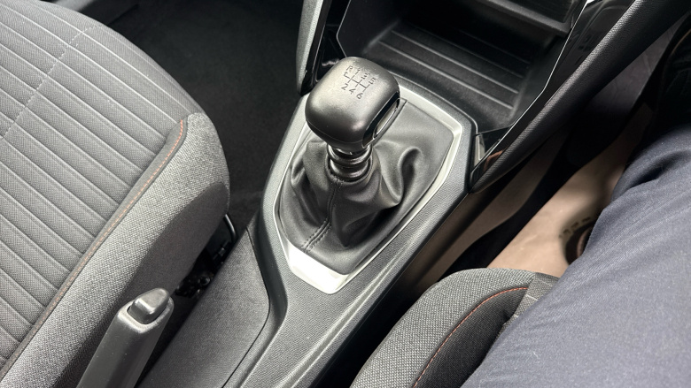 Peugeot 2008 1.2 PureTech Active Premium 5dr Petrol Estate